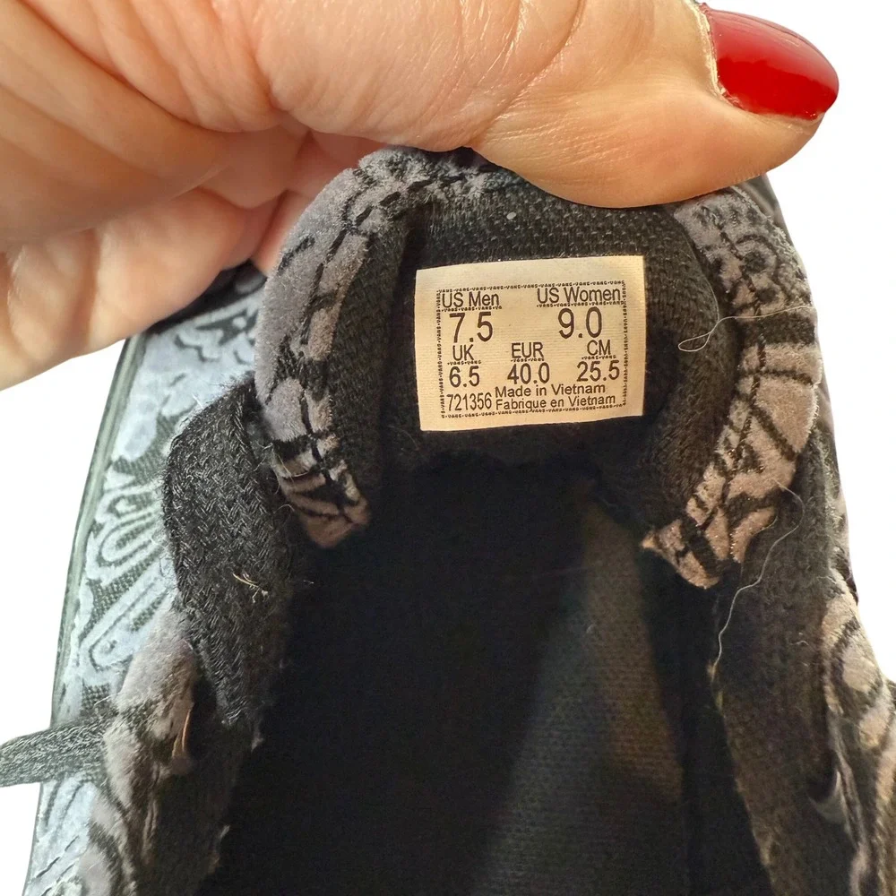 Vans Authentic Gray‎ Black Floral Velvet Low Top Lace Up Sneakers Mens 7.5 Wo 9 - Picture 6 of 6